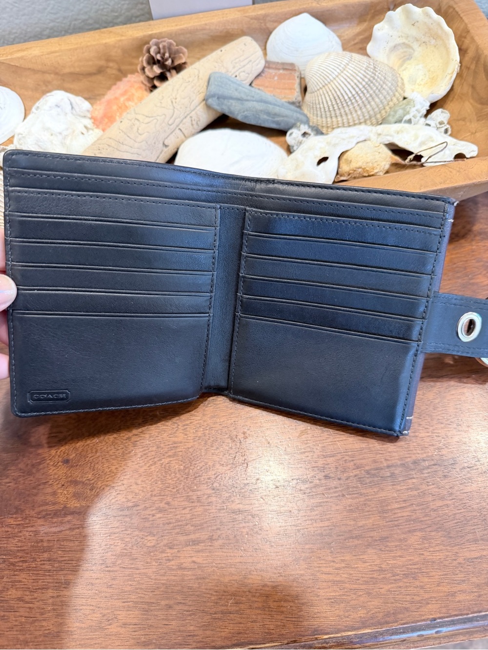 Vintage Coach Hamptons Soho Buckle Compact Wallet, mint condition! - Picture 4 of 8